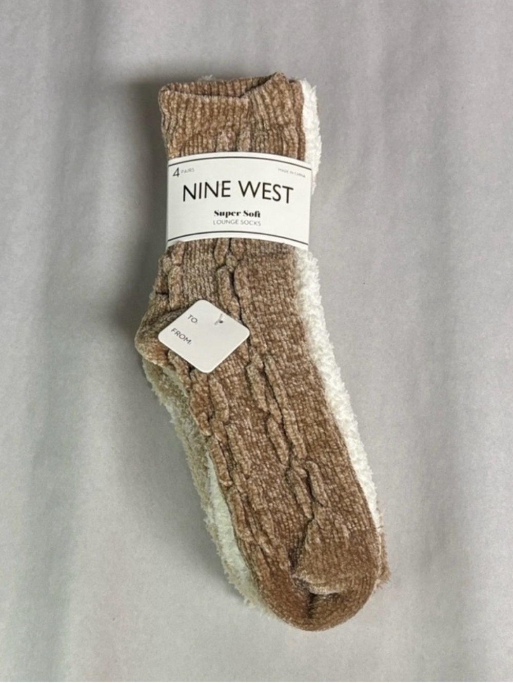 New Nine West Socks Women’s 4 Pair Soft Cozy Plush Fuzzy Lounge Socks Casual